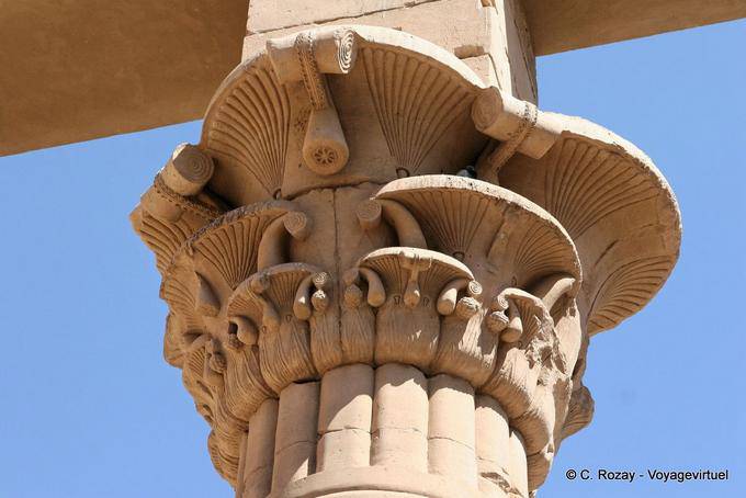 Detalhe do capital de uma coluna, Templo de Philae - Egipto