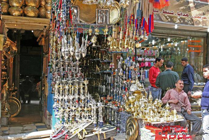 Hookah loja no bazar turístico em Cairo - Egipto