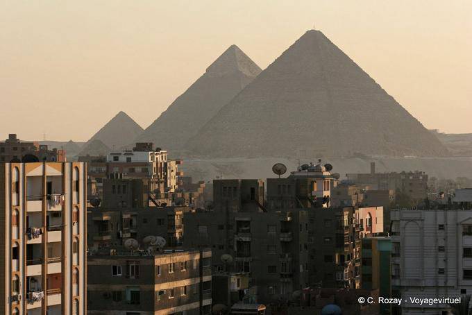 Pirâmides aparador, visto a partir da cidade, Cairo - Egipto