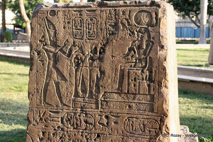 Stele do Museu Egípcio, no Cairo - Egipto