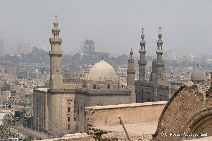 Mesquita do Sultão Hassan, vista a partir da Cidadela do Cairo - Egipto