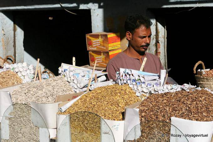 Sementes Etal para aperitivo ou melhor, merendas, Luxor - Egipto