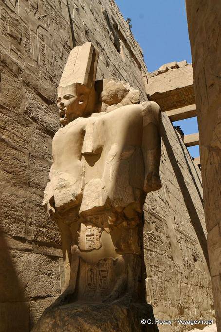 Duplo estátua de Amun de Tutankamon traços, Templo de Karnak - Egipto