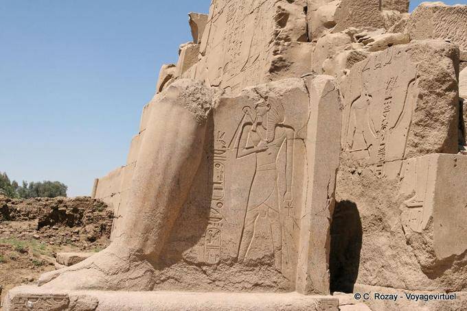 Detalhe do sétimo pilão, templo de Karnak - Egipto
