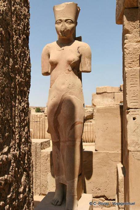 AMONET face da Ankhesenpaton, estátua, templo de Karnak - Egipto