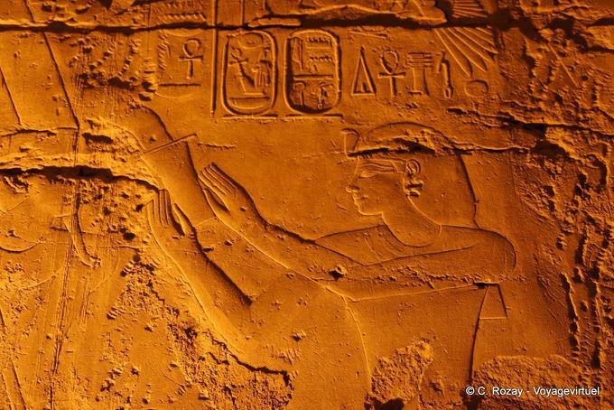 Faraônica oferta relevo, Templo de Luxor - Egipto