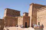 Vista para o exterior é, Templo de Philae, Egipto.