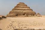 Grau Pirâmide de Djoser (Imhotep), Saqqara, Egipto.