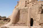Detalhe do sétimo pilão, templo de Karnak, Egipto.