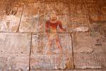 Capela de Hatshepsut, alívio cores, Templo de Karnak, Egipto.