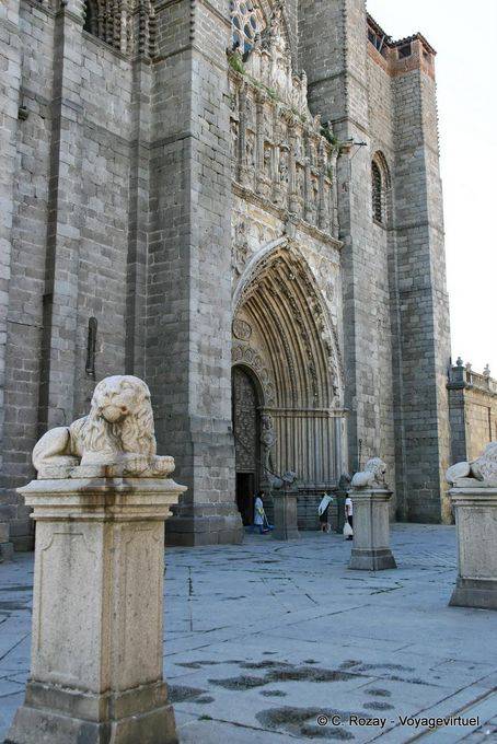 Puerta del Patio Chico, Catedral de Ávila - Espanha