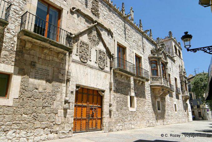 Fachada, El Palacio de los Condestables Castilla ou Casa del Cordón, Burgos - Espanha