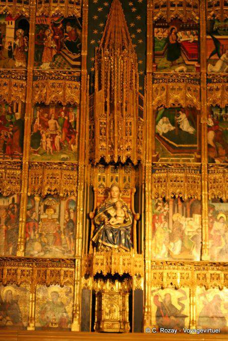 Renaissance retábulo por Juan de Valmaseda (1524), a Catedral de León - Espanha