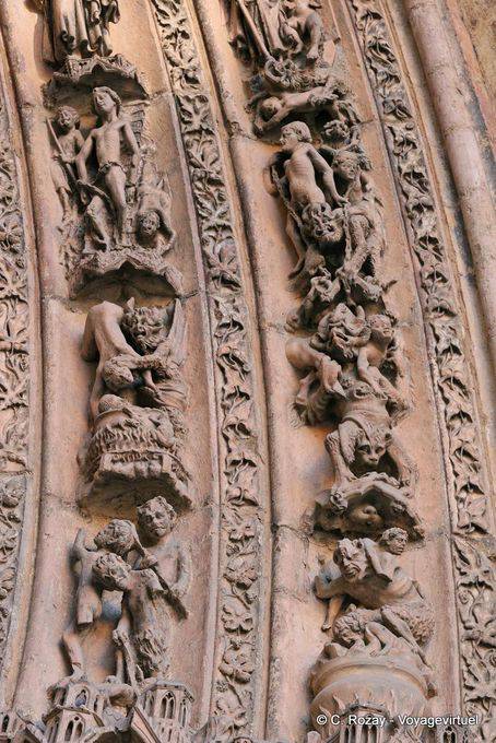 Condenados a sofrer os tormentos do inferno, portal central, a Catedral de León - Espanha