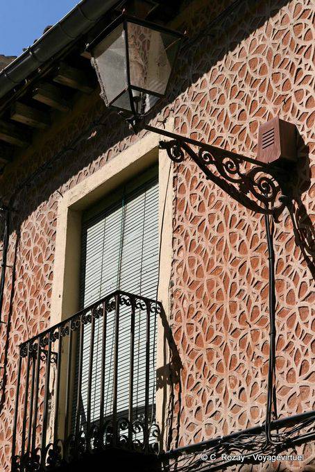 Decoração típica da parede de uma casa, Segovia - Espanha