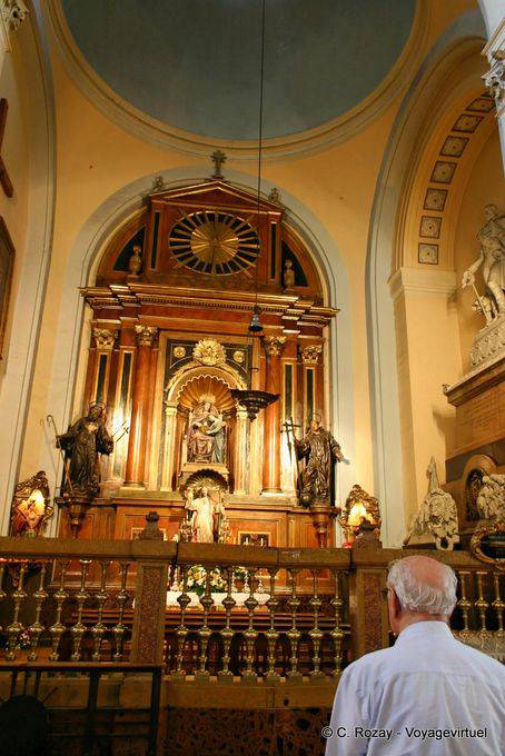 Altar dedicado à Virgem Maria, Basílica de Nuestra Señora del Pilar de Zaragoza - Espanha