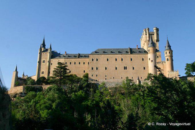 Fachada do Alcazar de Segóvia - Espanha