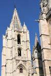 Top de volta esquerda gótico, a Catedral de León, Espanha.
