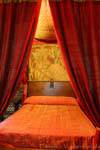 Quarto Real, cama noz gótico com um dossel de brocado, Alcazar, Segovia, Espanha.