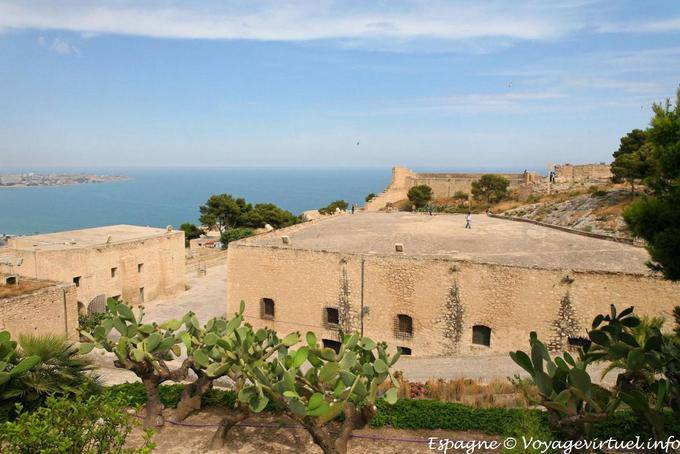 Dependências, Monte Benacantil, Castillo de Santa Barbara, Alicante - Espanha