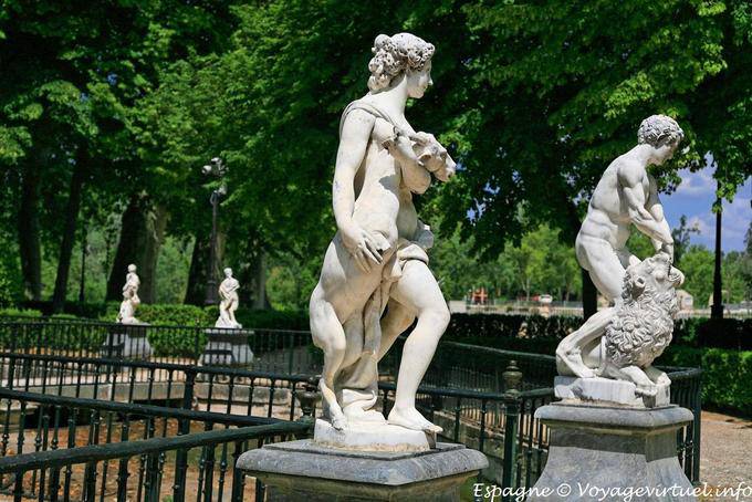 Duas estátuas, Nemea, Jardín de la Isla, Aranjuez - Espanha