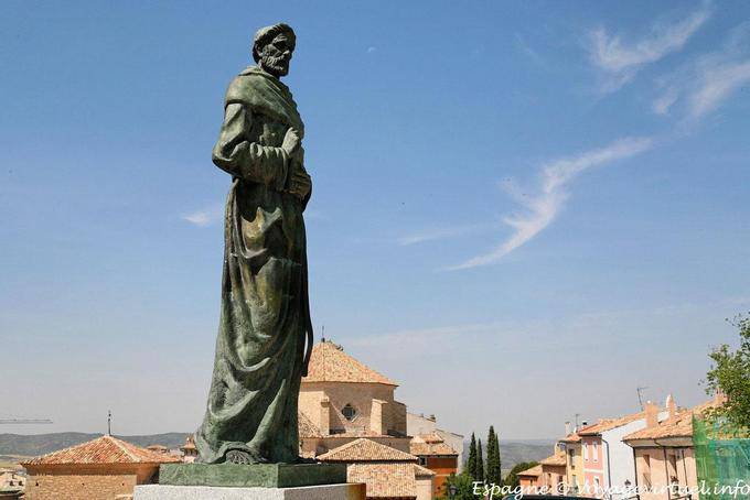 Cuenca, estátua Archivo Histórico Provincial - Espanha