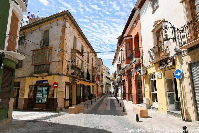 Lorca, cruzando ruas - Espanha