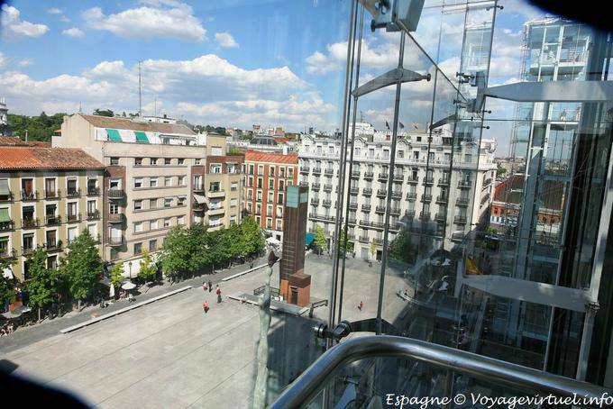 Madrid Atocha Museo Reina Sofia visto a partir do elevador - Espanha
