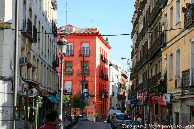 Madrid, Calle Atocha caminhada - Espanha