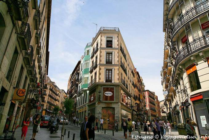 Madrid, Calle Mayor, cruzamento - Espanha