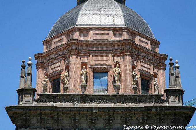 Parroquia de San Andrés, Plaza Puerto de Moros, Calle San Francisco, Madrid - Espanha
