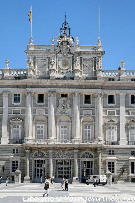 A entrada principal da Calle Bailen, Palacio Real, Madrid - Espanha