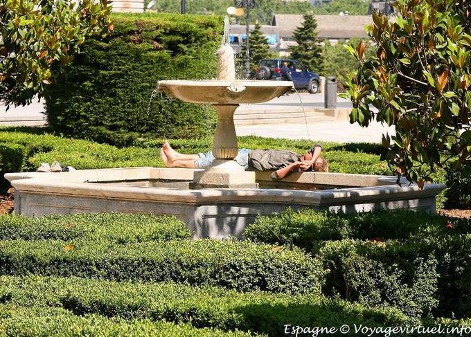 Madrid, Plaza de Oriente, guerreiro resto - Espanha