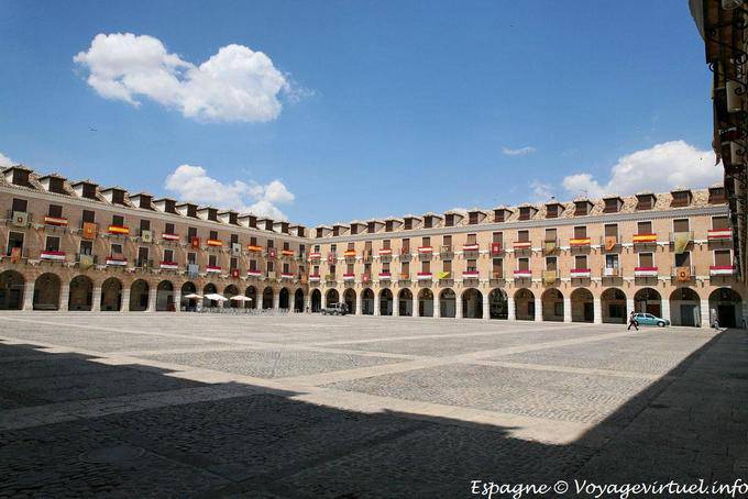 Ocana, nova perspectiva sobre a Plaza Mayor - Espanha