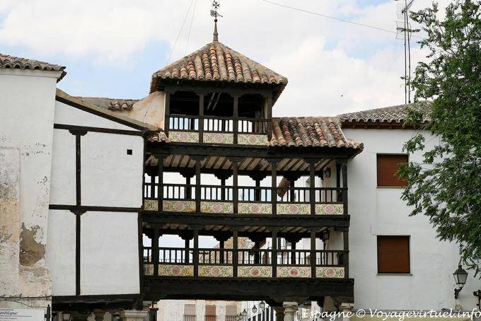 Tembleque, entrada Plaza Mayor - Espanha
