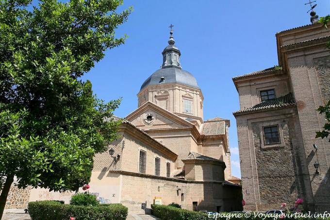 Toledo, Iglesia Los jesuítas, retrovisores - Espanha