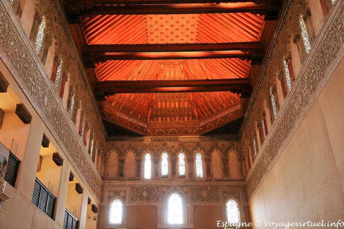 Teto e dentro da sala de oração, El Tránsito Sinagoga, Toledo - Espanha