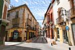 Lorca, cruzando ruas, Espanha.
