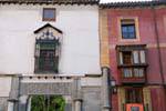 Toledo, contrastando fachadas, Espanha.