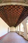 Top extensão do claustro Monasterio San Juan de los Reyes, Toledo, Espanha.