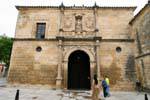 Úbeda, frontão da igreja San Pedro, Espanha.