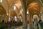 Valencia movimentação na nave da Catedral de St. Mary, Espanha.