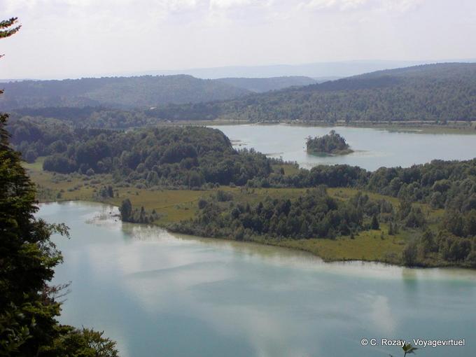 Lagos Jura: Grande Maclu e Ilay, Franche-Comté, França