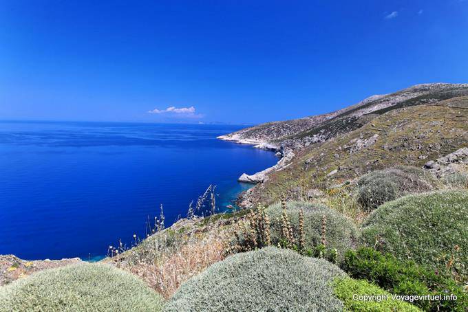 Sifnos, paisagem costeira, Faros - Grécia