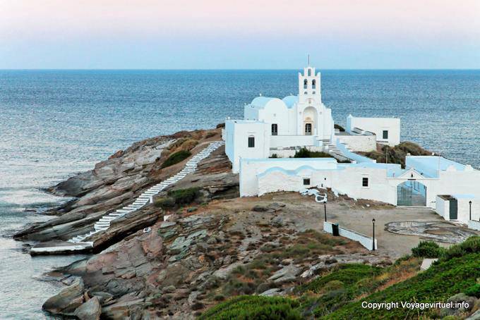 Sifnos Panagia Chryssopigi, estranha luz - Grécia