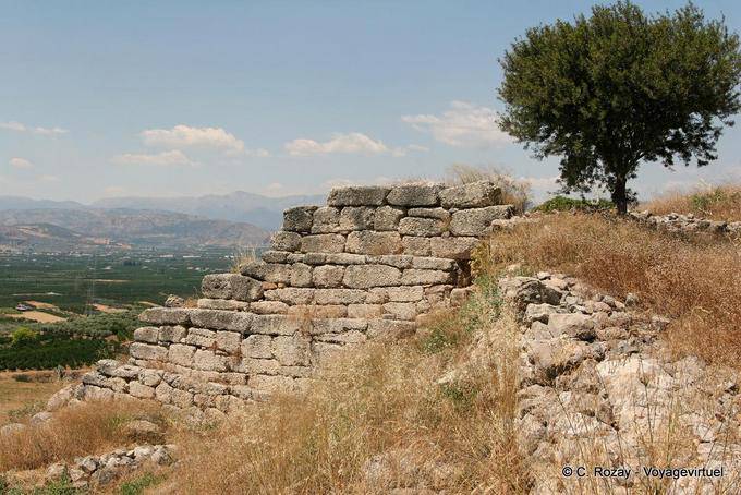 Wall of Argos Heraion, Ireo - Grécia