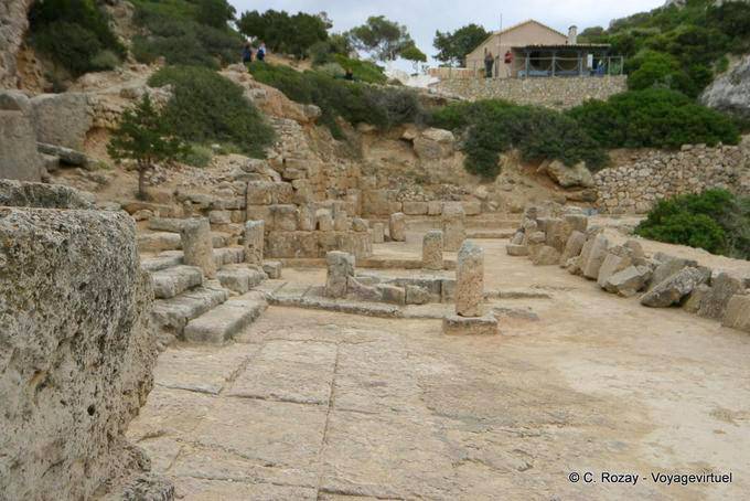 Ruínas do Templo de Hera Archeologikos Choros Ireo, Vouliagmeni - Grécia