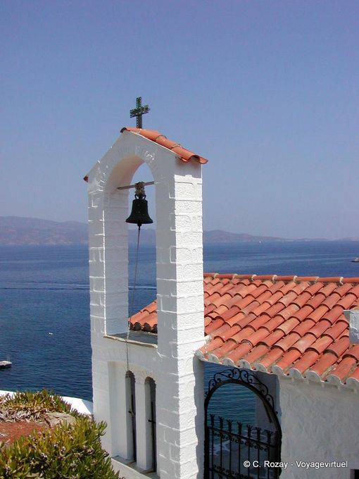 Pequeno campanário, na ilha de Hydra - Grécia