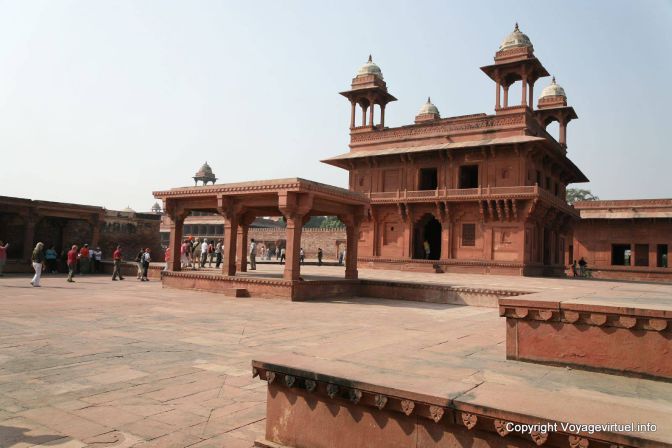 Fatehpur Sikri Diwan I Khas - India