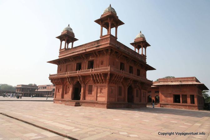 Fatehpur Sikri Diwan I Khas - India